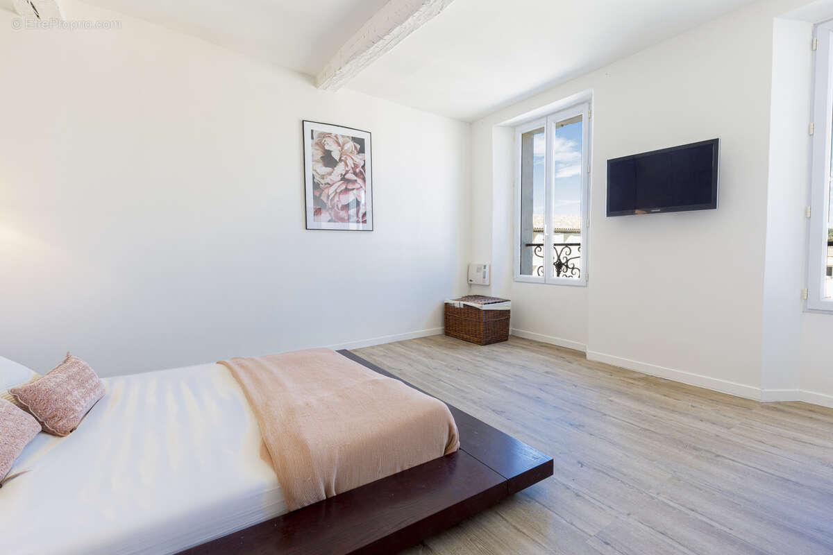 Appartement à LA GARDE-FREINET