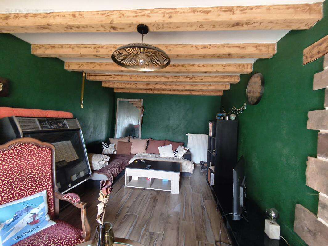 Maison à AILLEVILLERS-ET-LYAUMONT