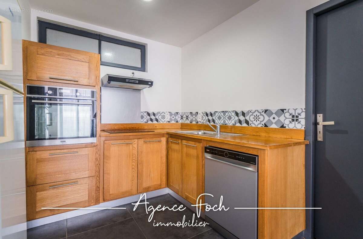 Appartement 39 m² à Tarbes  - photo 2