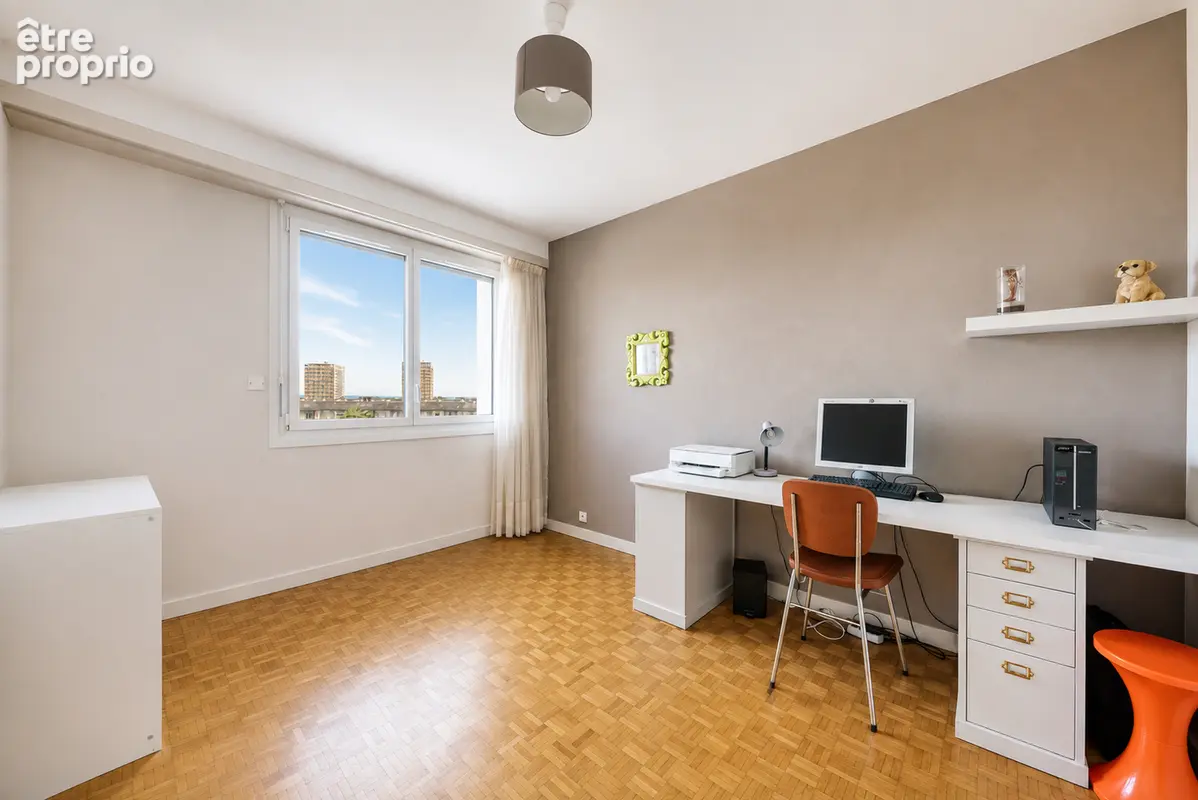 Appartement T5 - Jeanne d'Arc / Fougères - photo 7