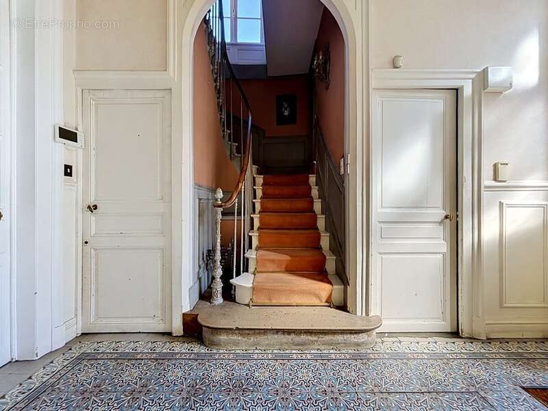 Maison à vendre 13 pièces REIMS (51) - photo 2