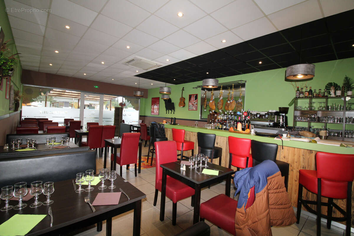 Commerce à SAINT-PRIVAT-DES-VIEUX