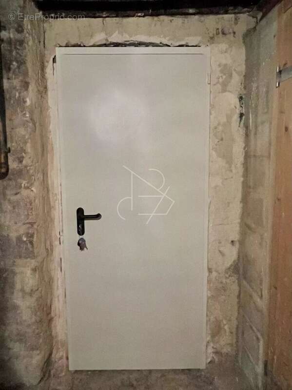 Commerce à PARIS-17E