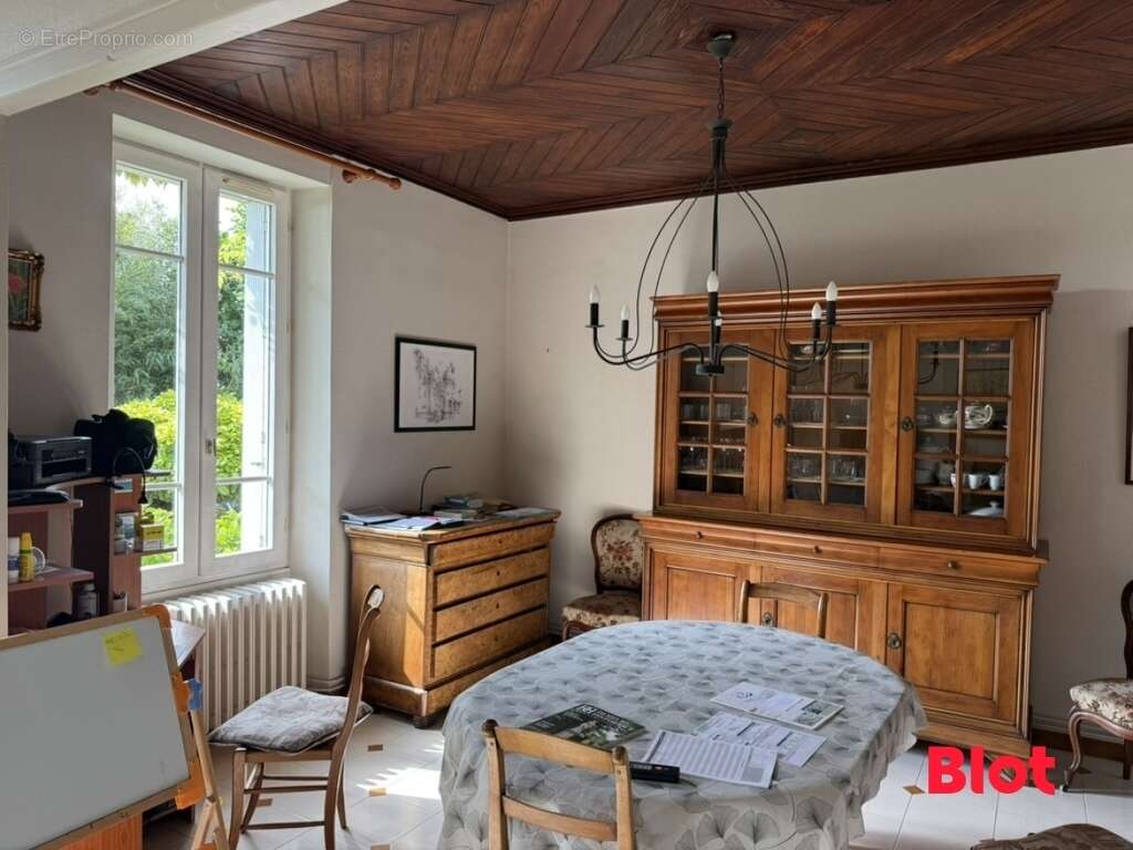 Maison à PLOUER-SUR-RANCE