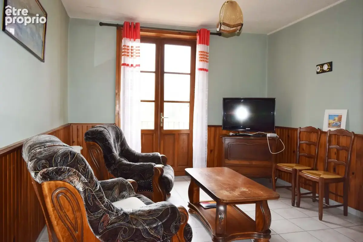 Maison 8 pièces 140 m² à vendre à La Pacaudiere (42310) - photo 7