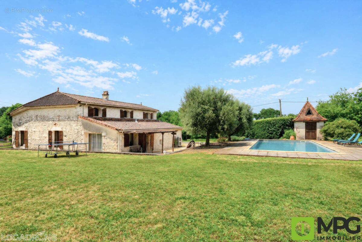 Maison à MONTAUT