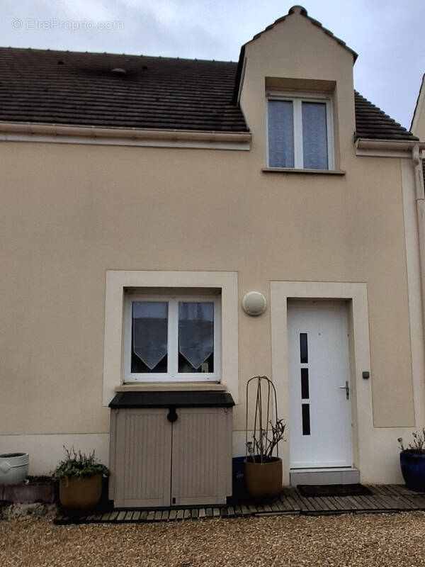 Maison à HANCHES