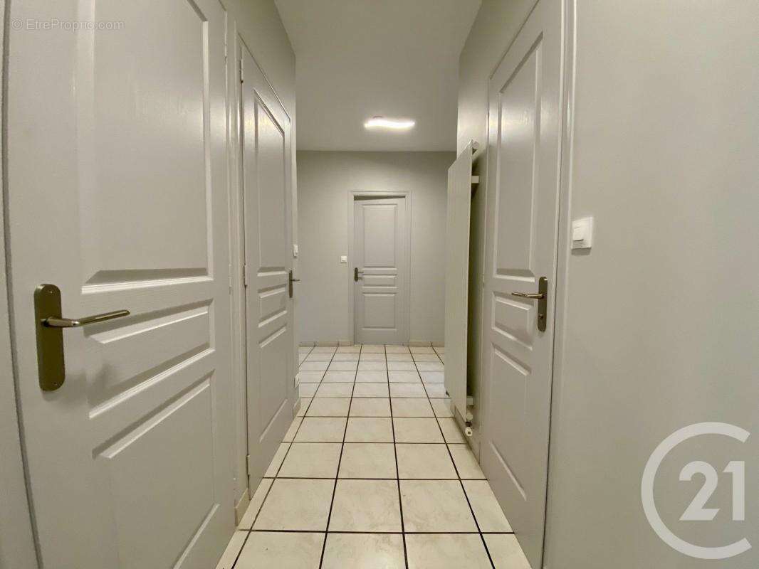 Maison à SAINT-JUNIEN