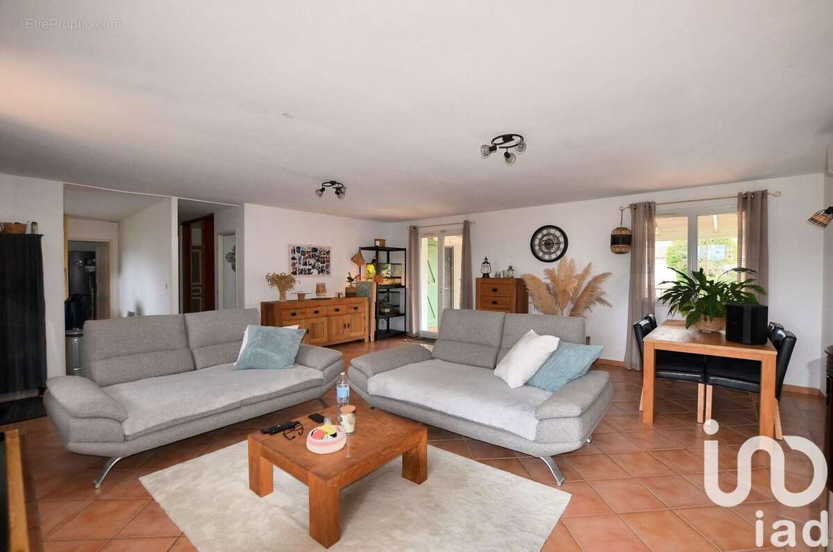 Photo 3 - Maison à LEZAN