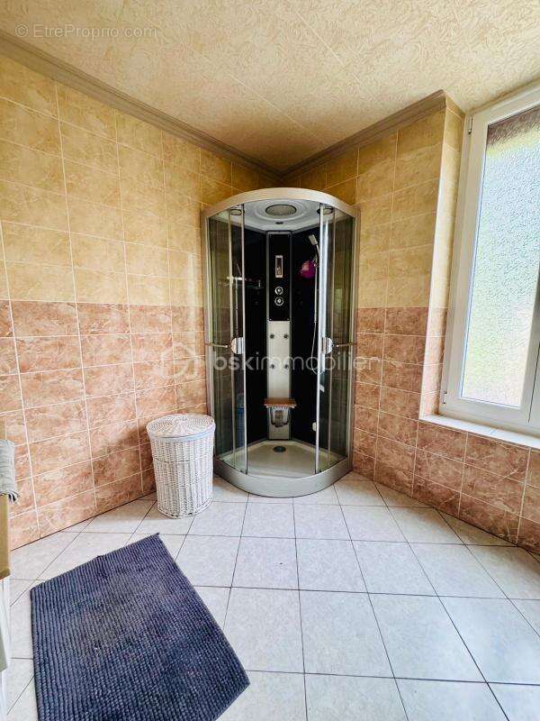 Maison familiale de 154m2 - photo 4