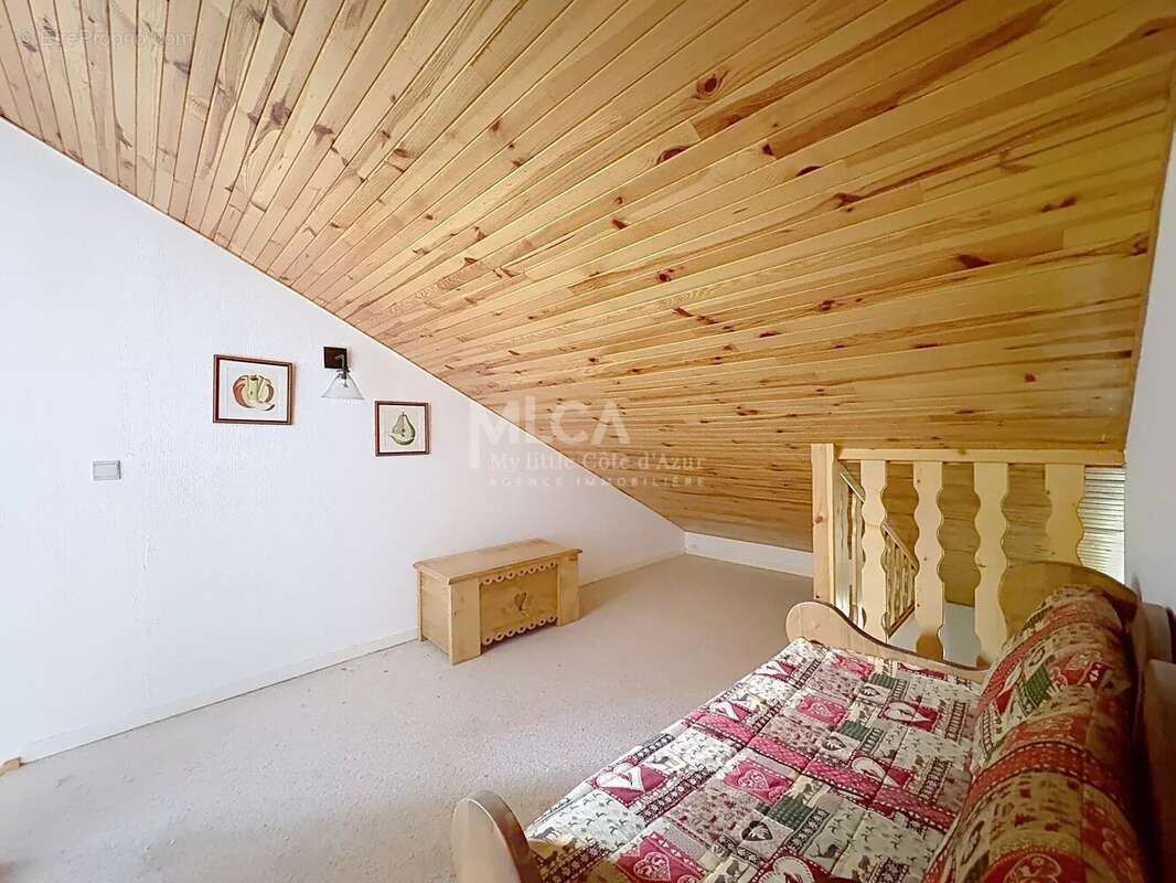 Appartement à SAINT-ETIENNE-DE-TINEE