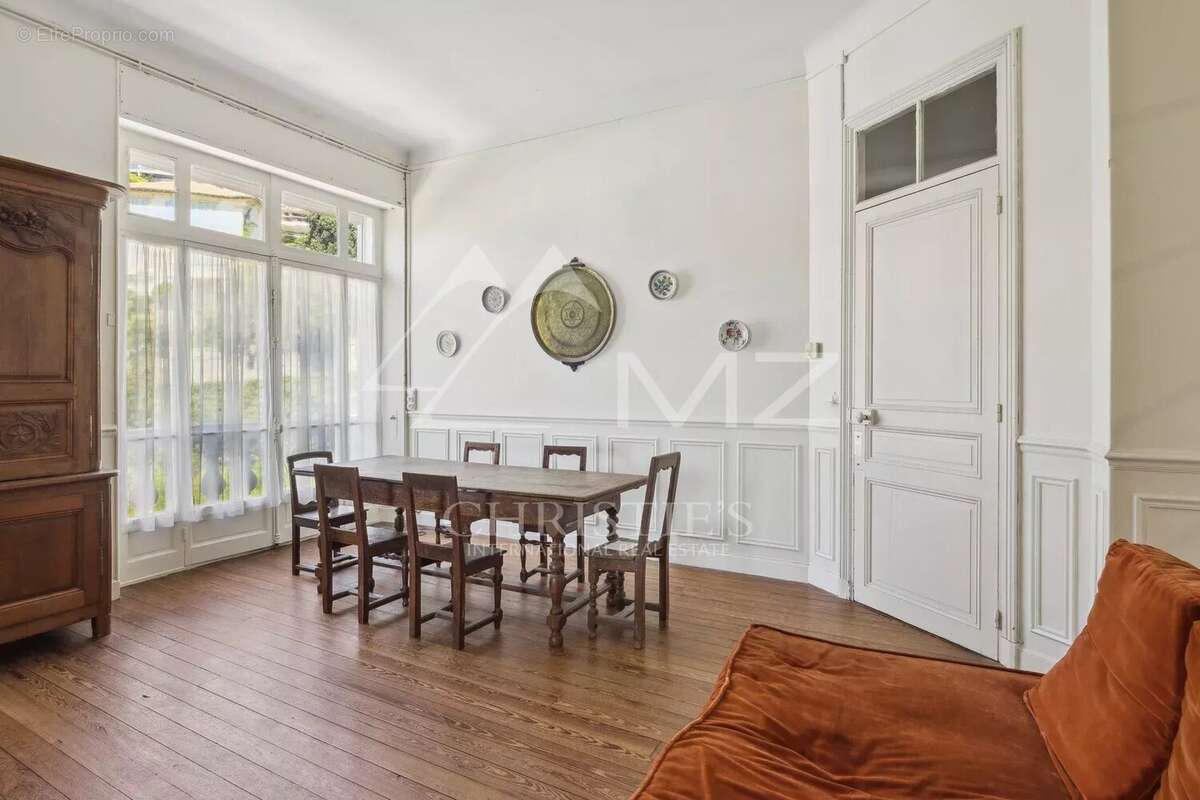 Appartement à LE CANNET