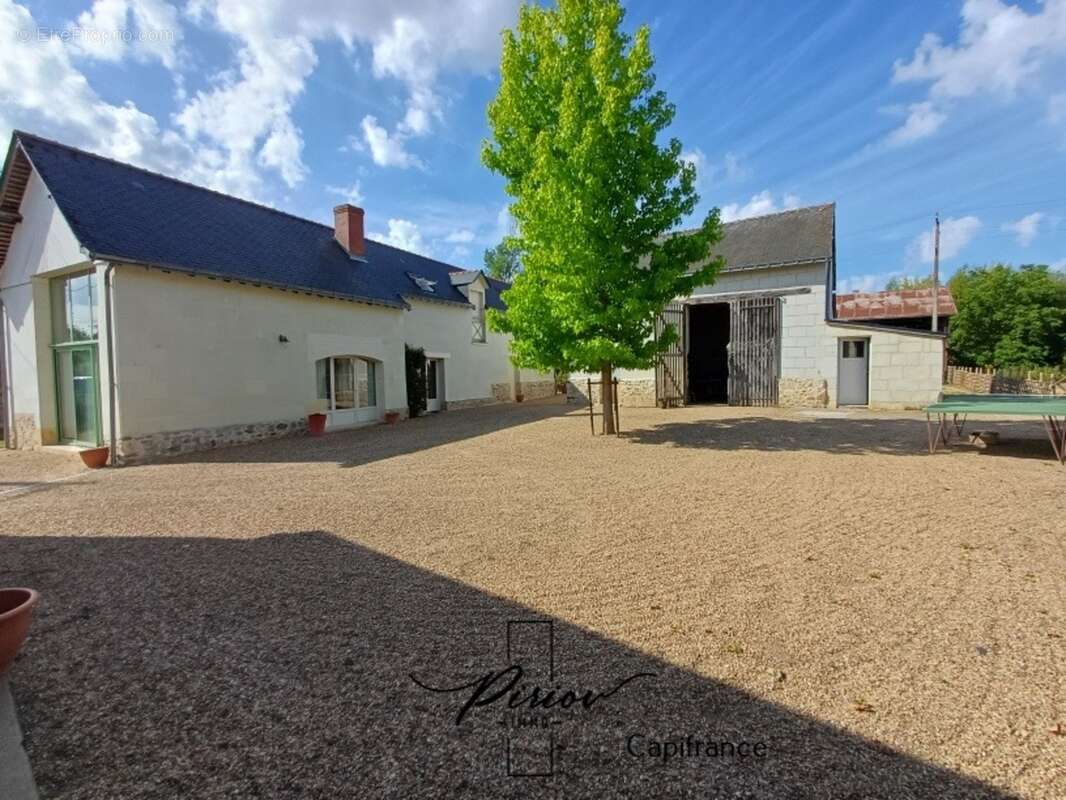Propriété au charme de l'ancien - comprenant 2 gîtes - dépendances - photo 17
