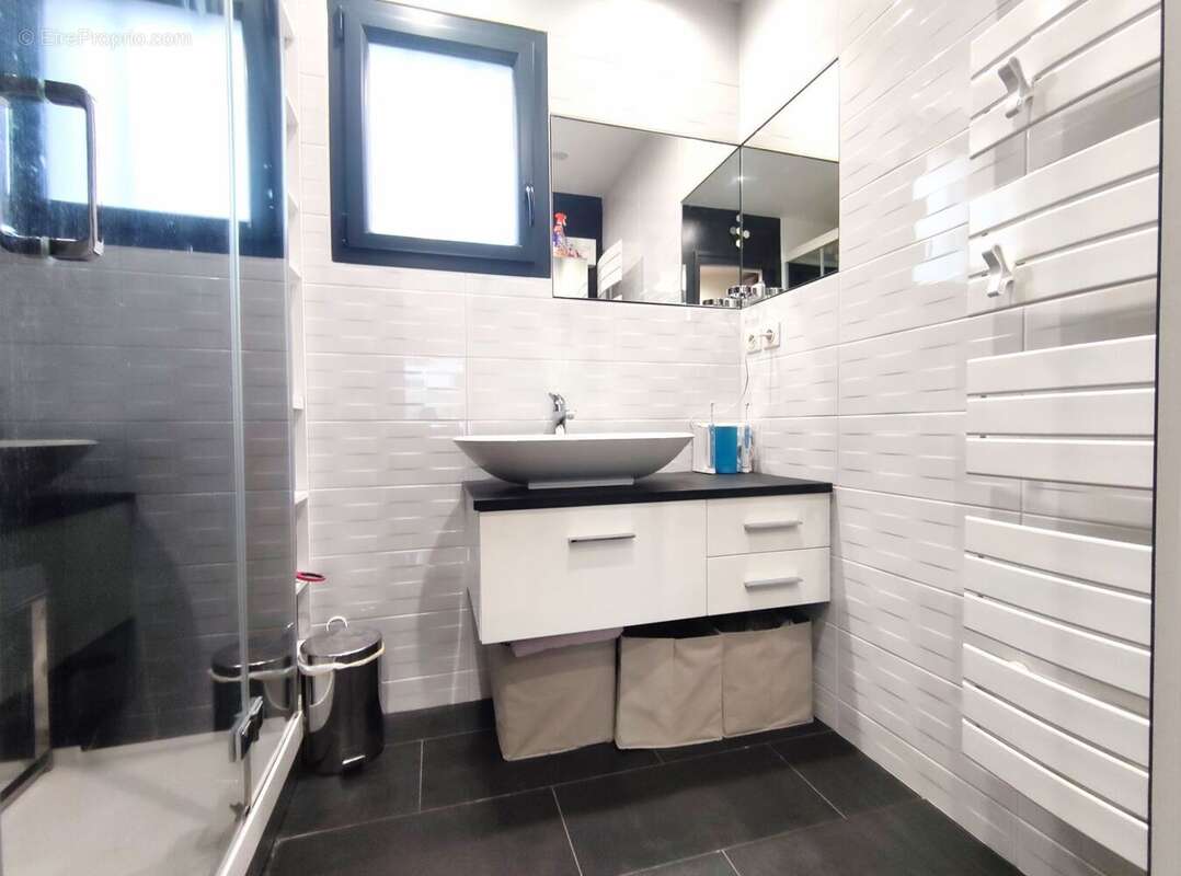 Maison à MONTLIGNON