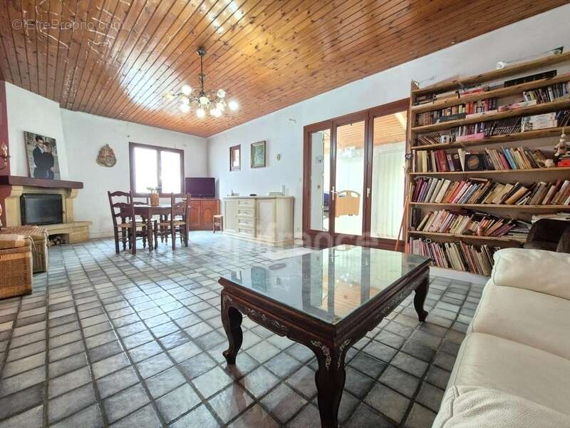 Maison à BARZAN