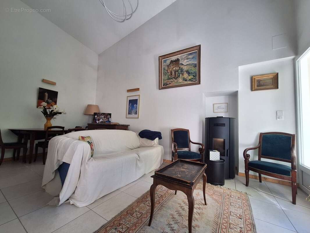 Maison à CHATEAUBERNARD