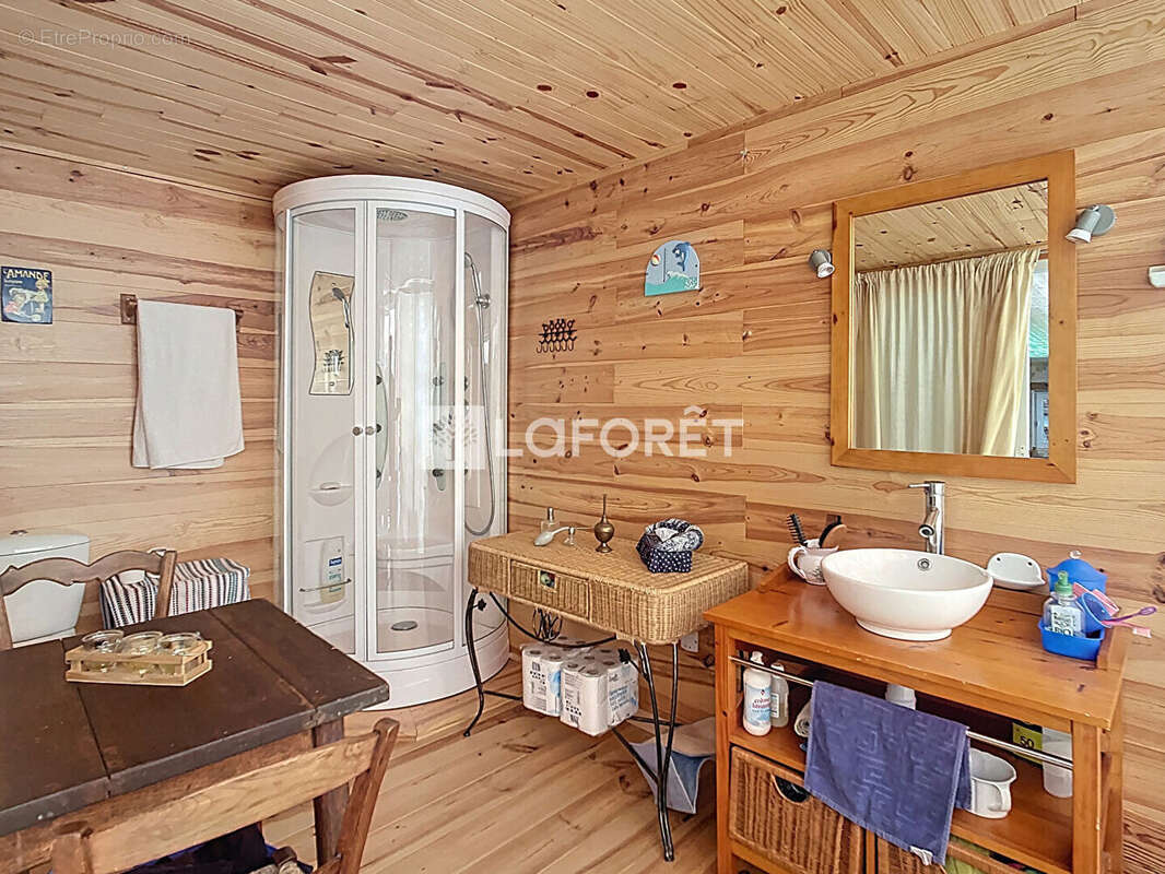 Maison à SAINT-DENIS-DES-MURS