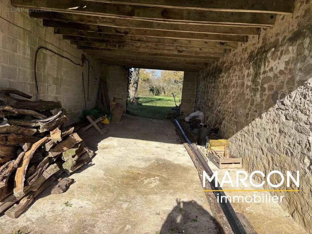 Maison à DOMPIERRE-LES-EGLISES