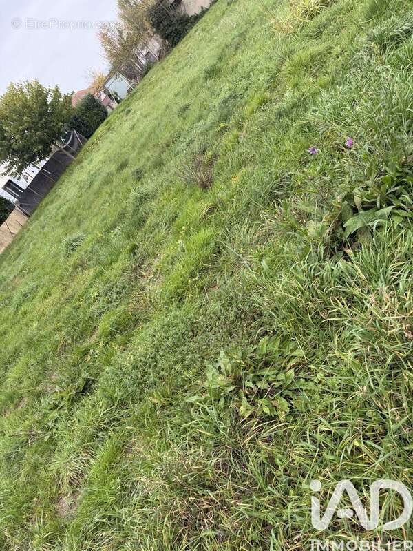 Photo 3 - Terrain à FAVERGES-DE-LA-TOUR