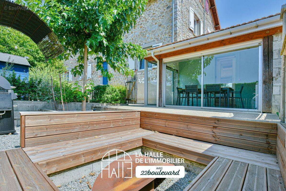 Maison 143 m² à Le Palais-Sur-Vienne  - photo 17