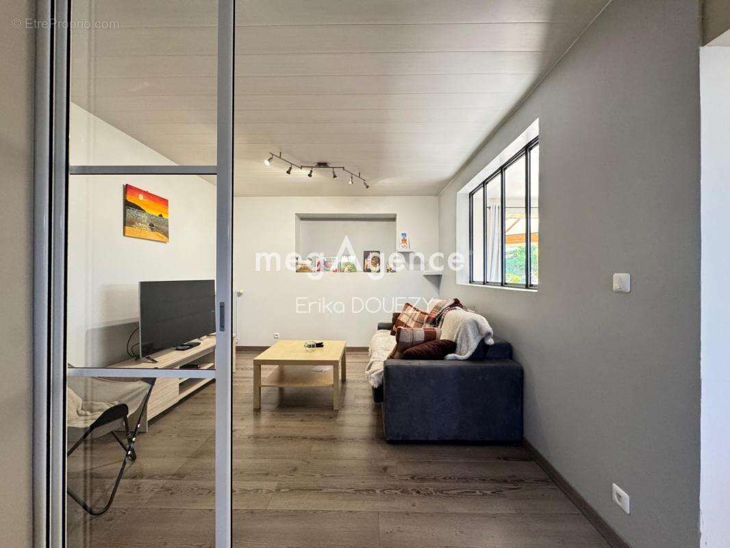 Maison à MORTAGNE-SUR-SEVRE