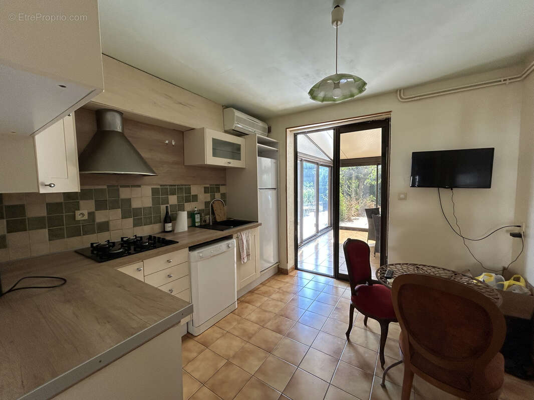 A 13 min de Carcassonne, Pavillon de 148 m2 avec garage et jardin - photo 8