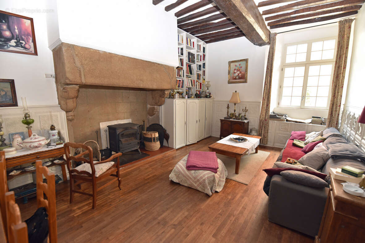 Maison à SAINT-MEEN-LE-GRAND