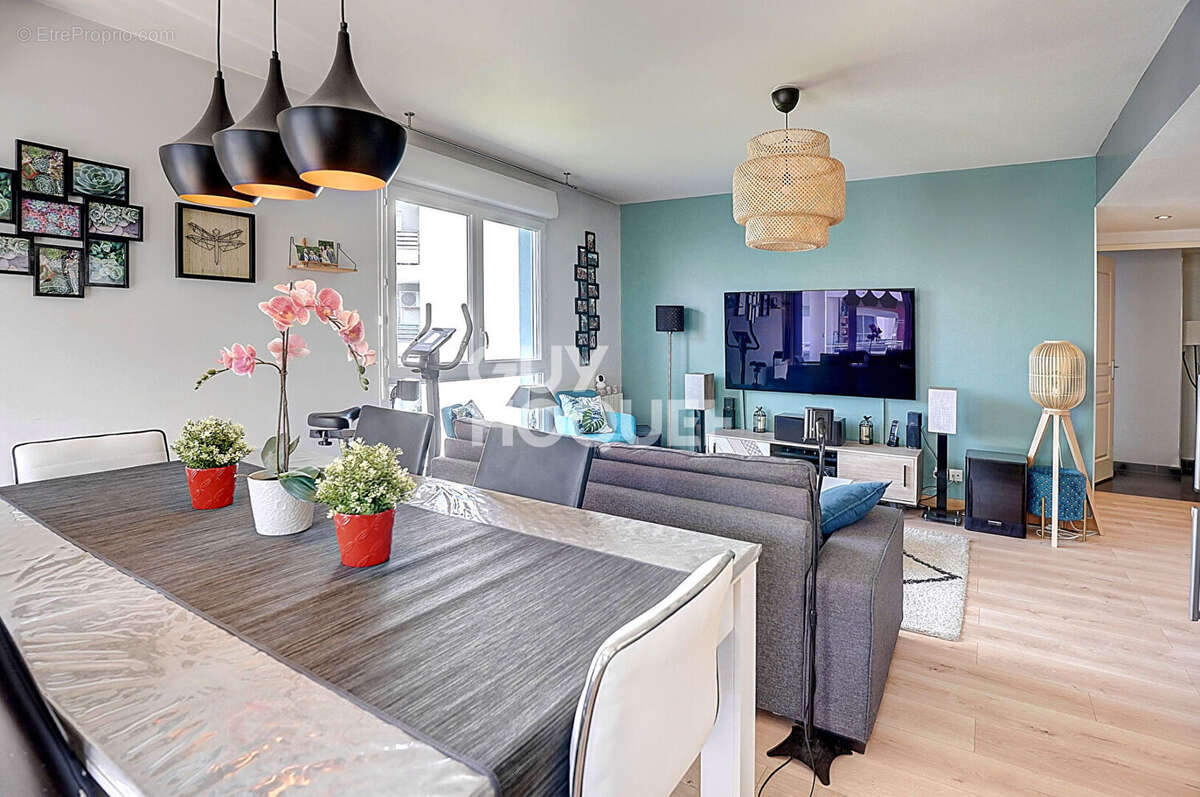 Appartement à VAULX-EN-VELIN