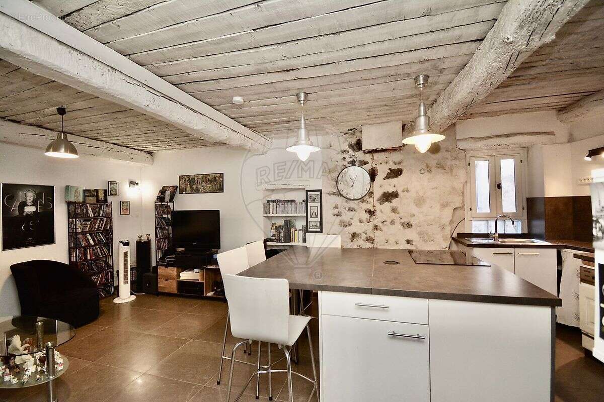 Maison à MONTAUROUX