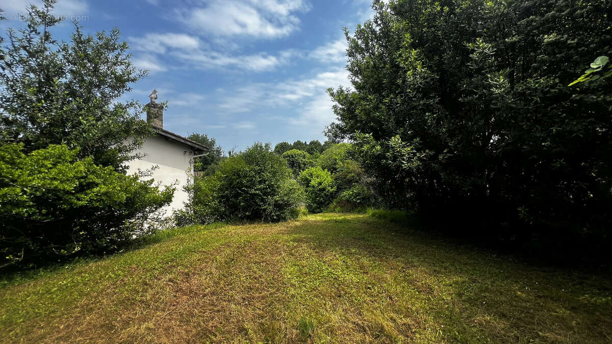 Maison à CAMBLANES-ET-MEYNAC