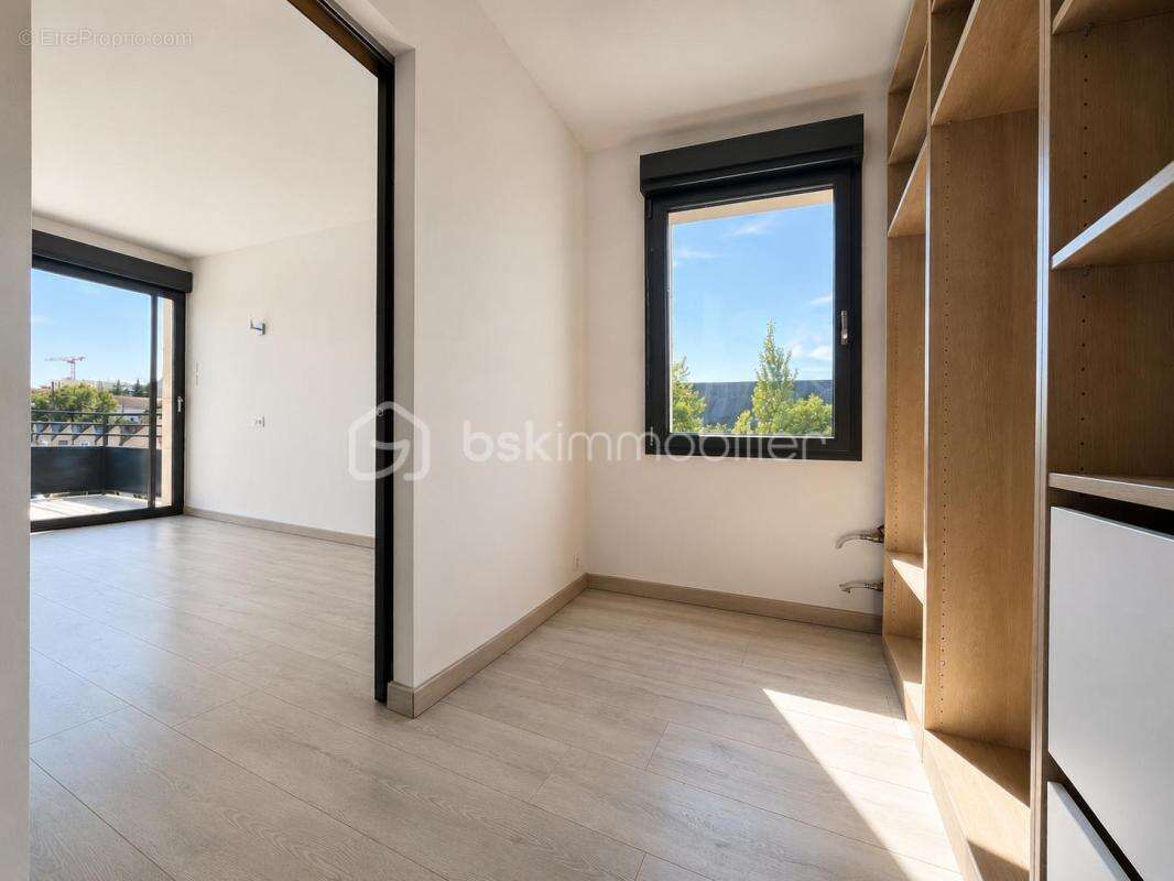 EN EXCLUSIVITÉ – Maison familiale rénovée, DPE A, à deux pas du centre-ville - photo 10