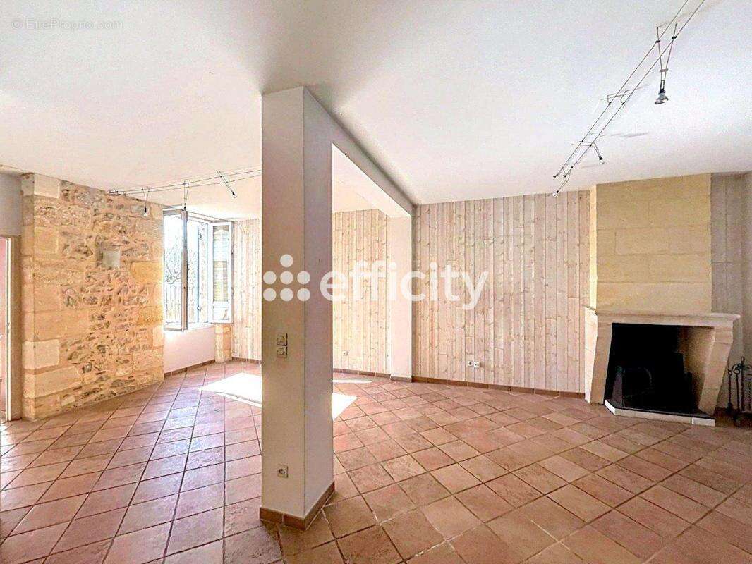 Maison à CARBON-BLANC