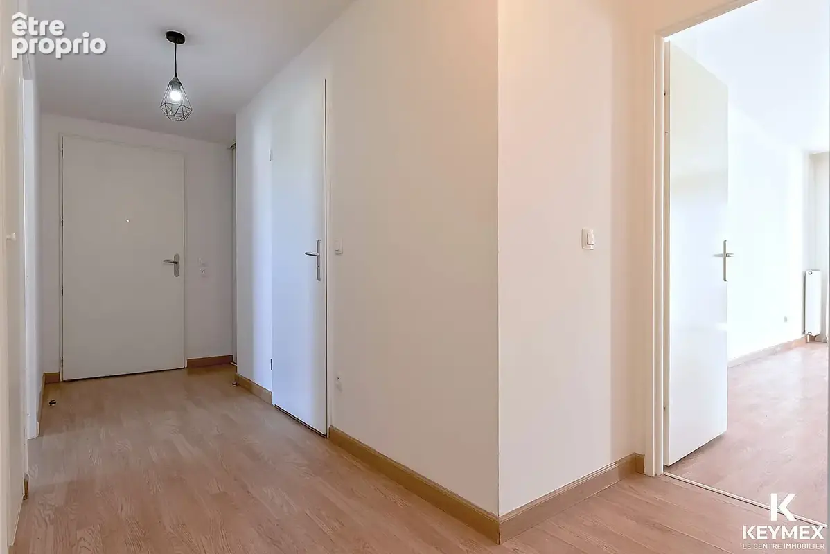 Herblay-sur-seine Appartement 4 pièces 80m2 + terrasse et jardin + 2 places de pk - photo 7