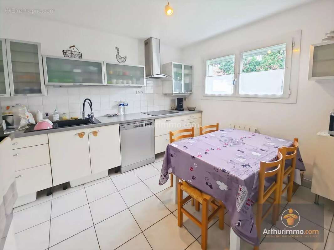 Maison à LISSES