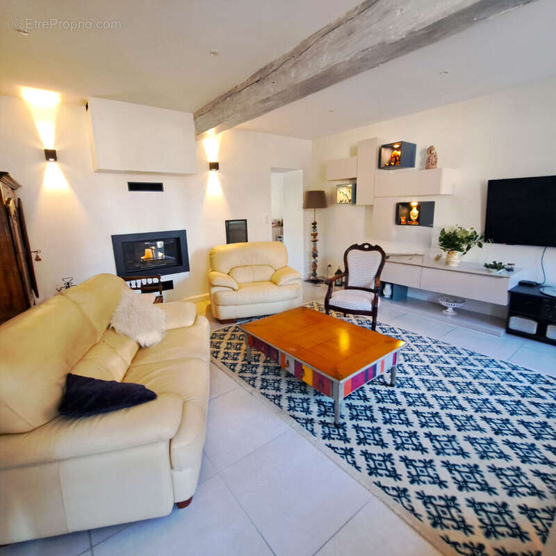 Maison à SOUCIEU-EN-JARREST