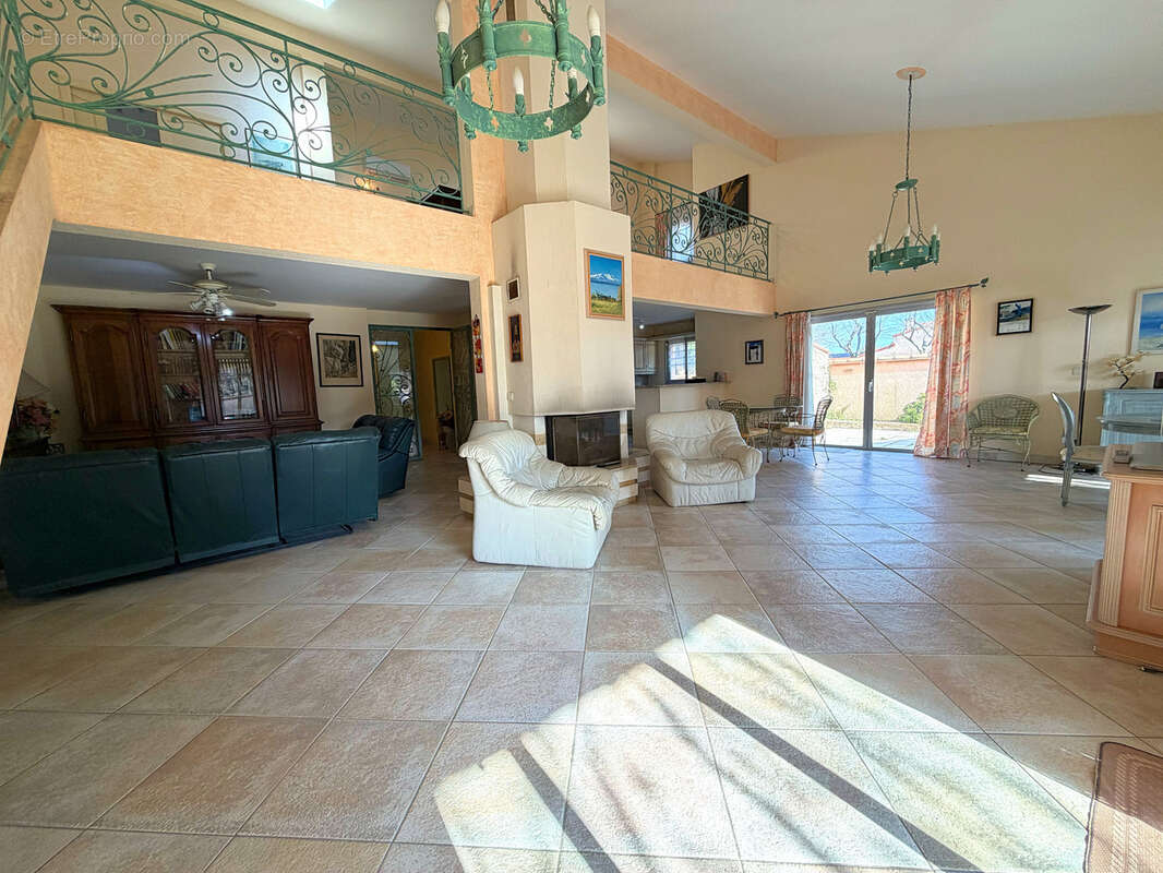 Maison à SAINT-CYPRIEN