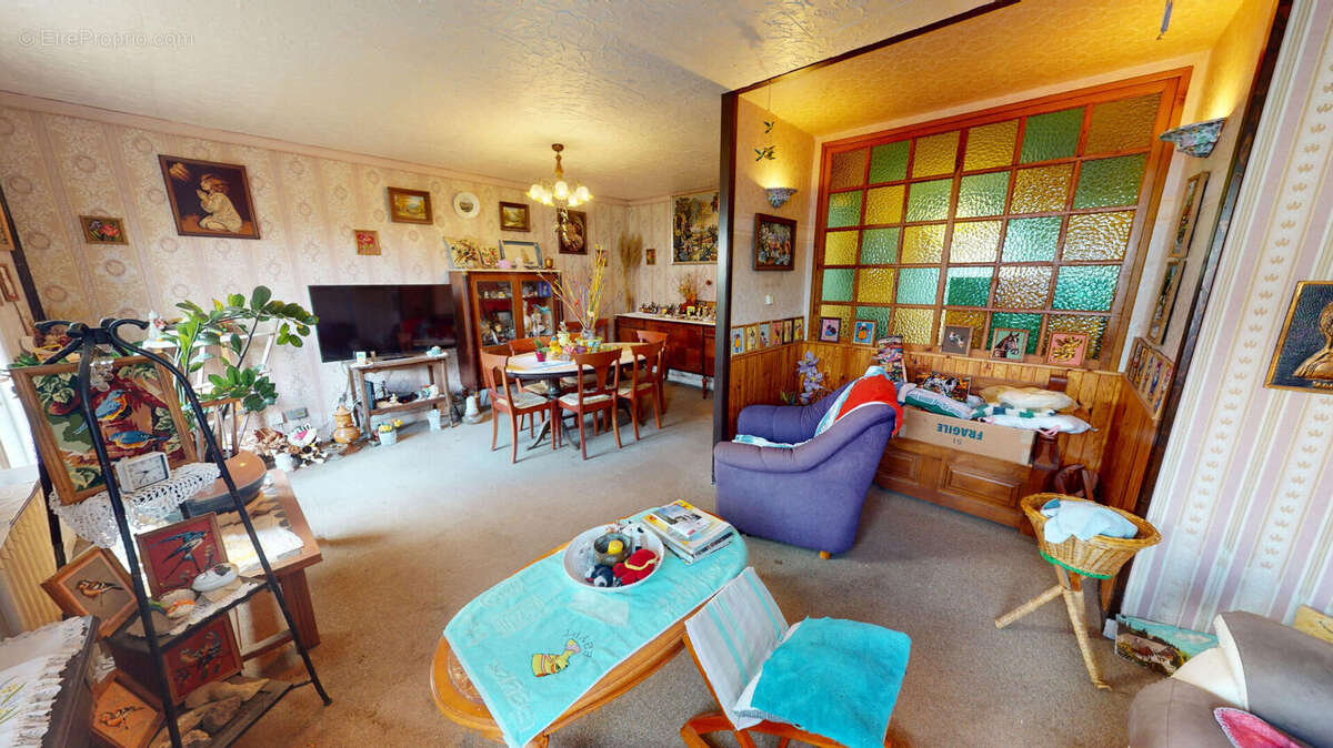 Maison à AMBRONAY