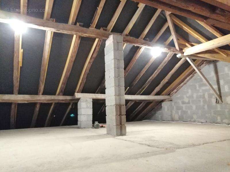 Maison à SAINTE-LIVRADE-SUR-LOT