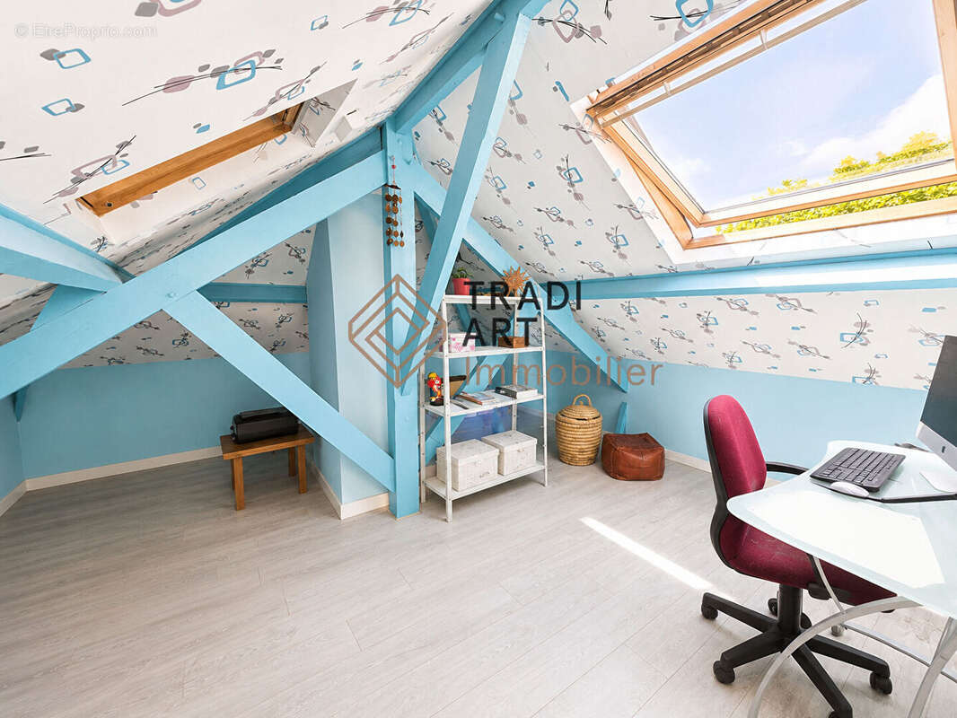 Pavillon a vendre sainte-genevieve-des-bois avec dépendance - photo 6