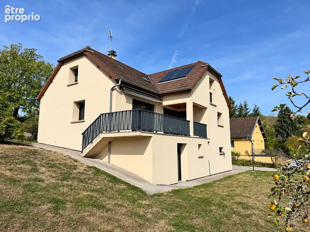 Maison à LONS-LE-SAUNIER