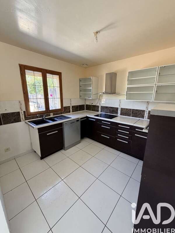 Maison 75 m² à Provins  - photo 8