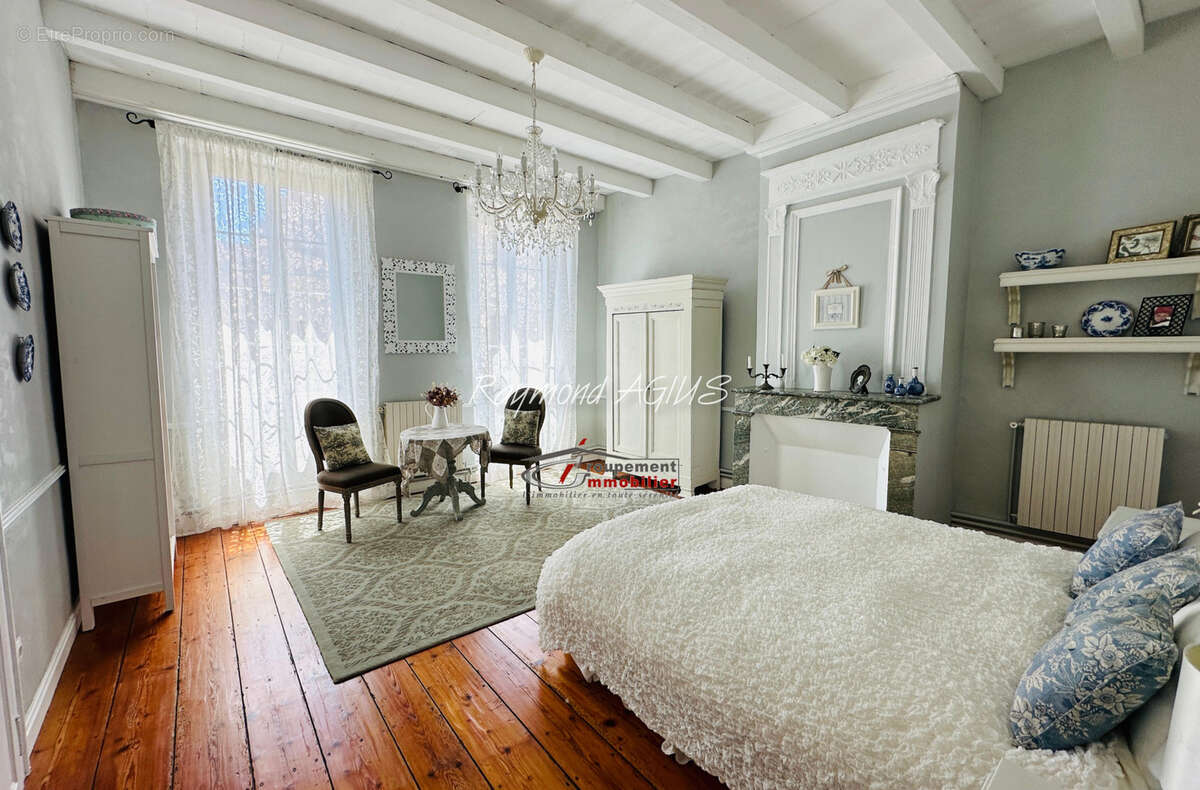 Maison à PORT-SAINTE-FOY-ET-PONCHAPT