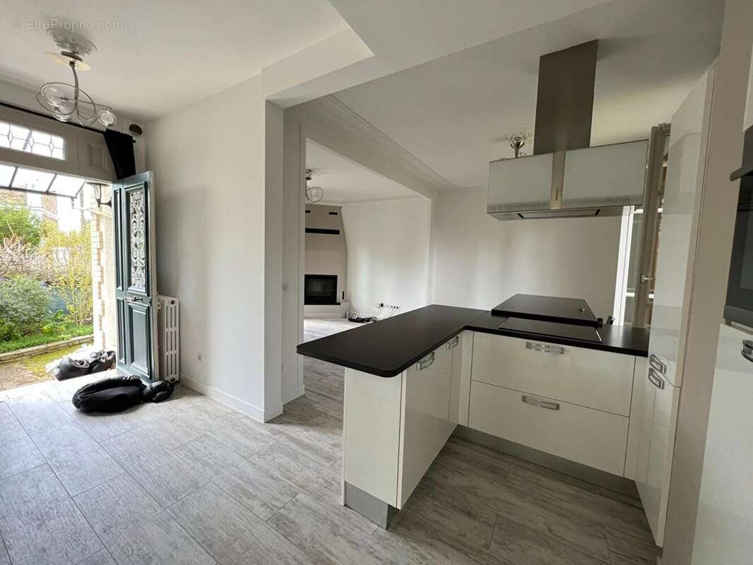 Maison à SAINT-LEU-LA-FORET