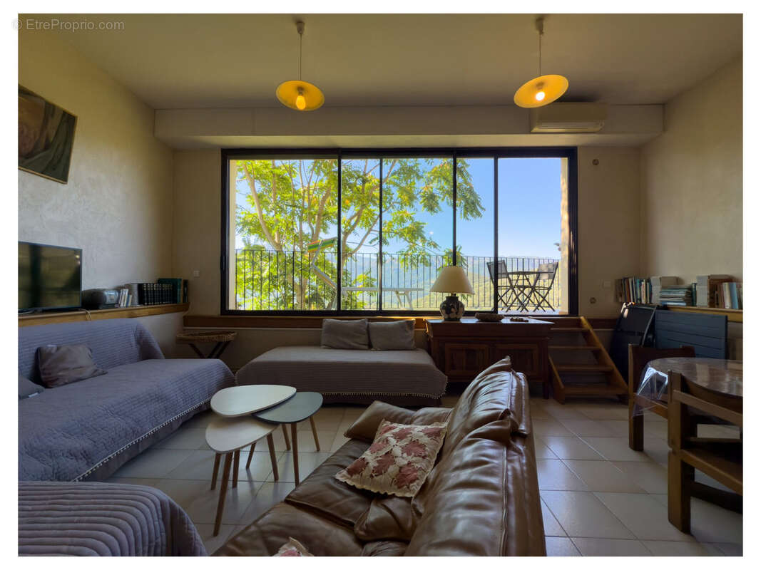 Maison à SAINTE-LUCIE-DE-TALLANO