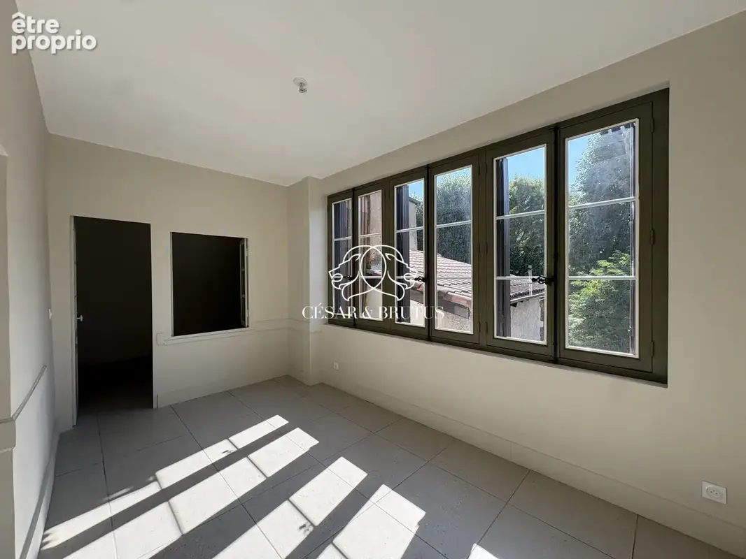 Maison 135 m² à Collonges-Au-Mont-D'or  - photo 5