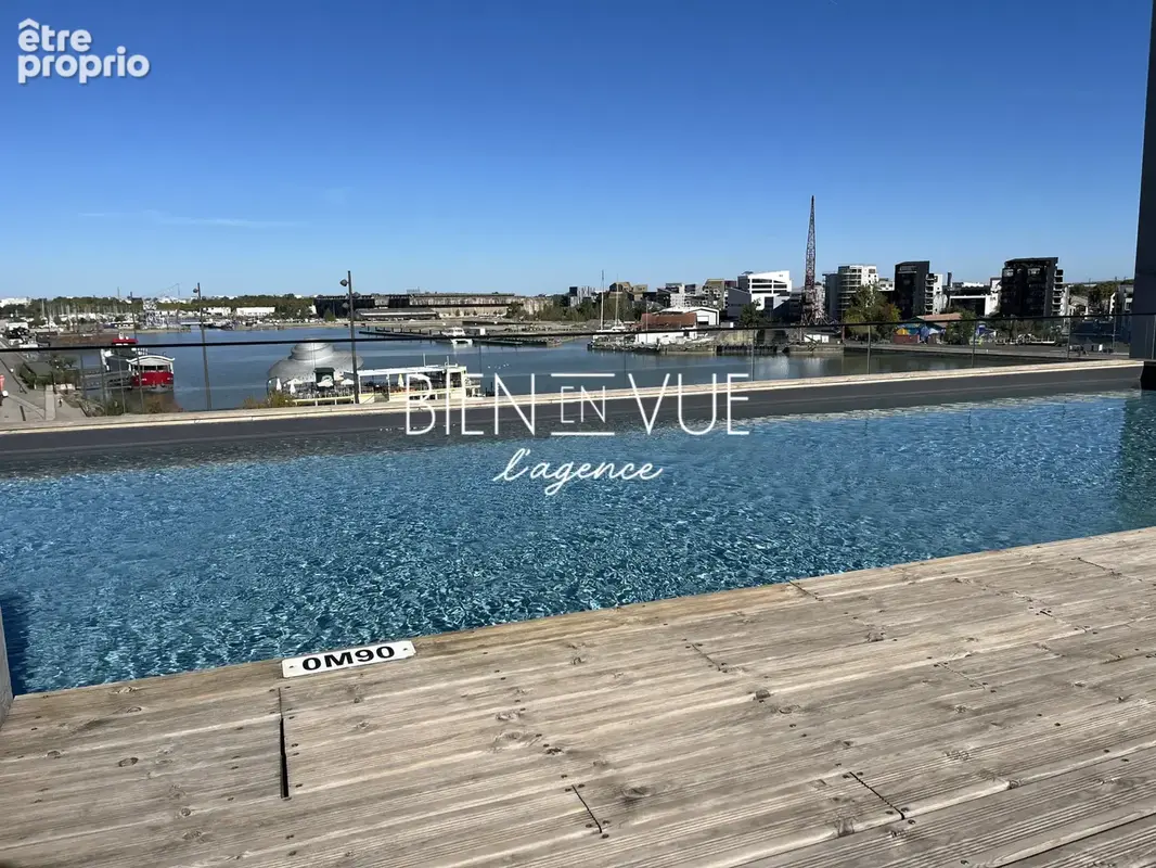 Appartement coup de cœur : T2 vue bassin à flot avec piscine + parking - photo 4