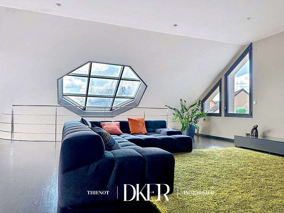 Propriété de prestige avec confort de plain pied de 500 m2 sur parc 4400 m2 située sur la cote des blancs - photo 9