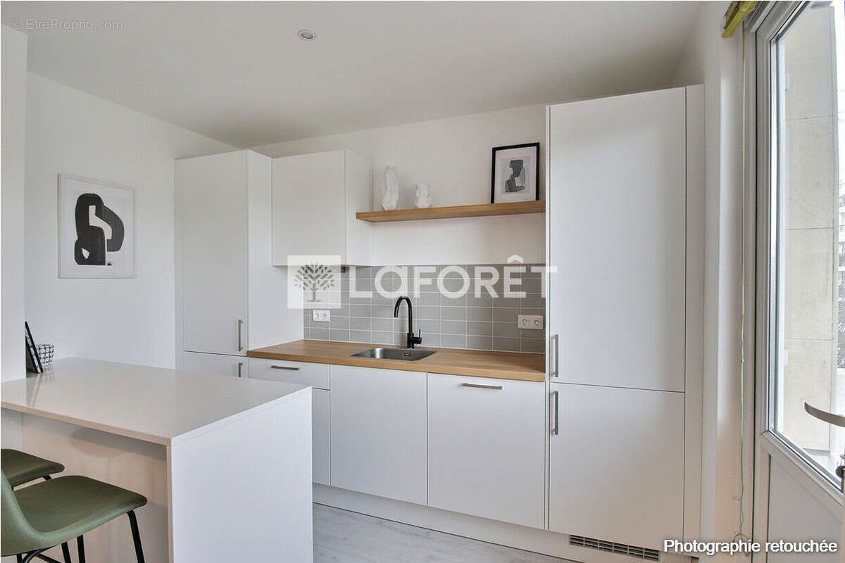 Appartement à COURBEVOIE