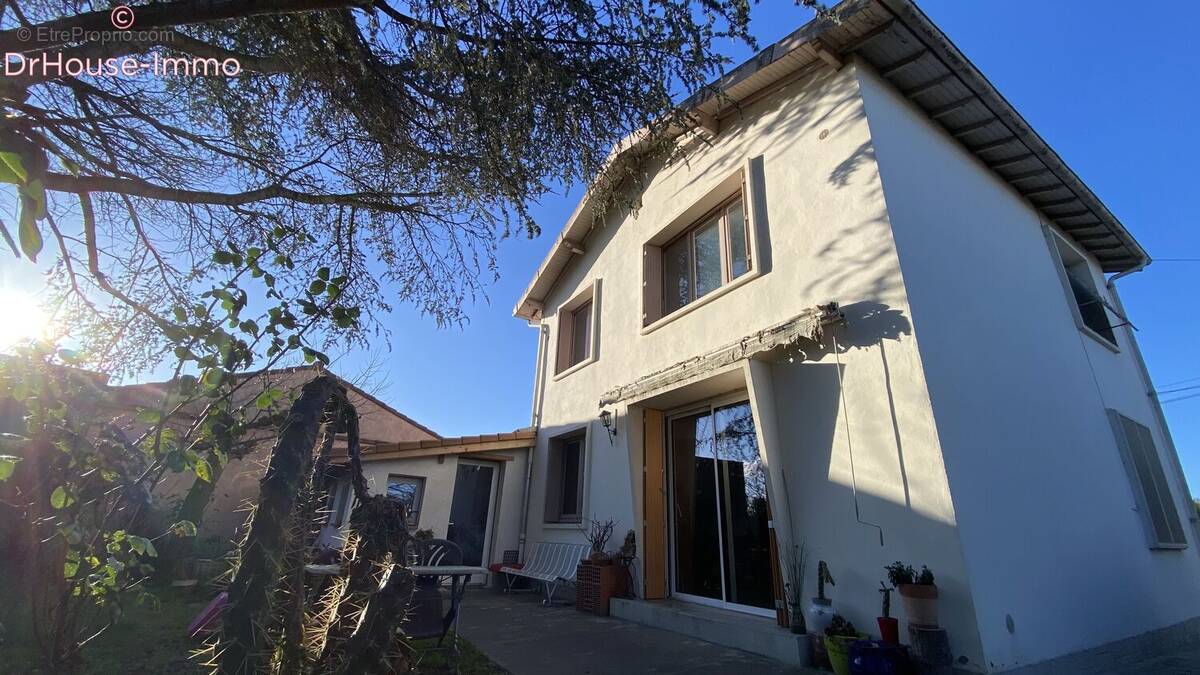 Maison à LA TOUR-DU-CRIEU