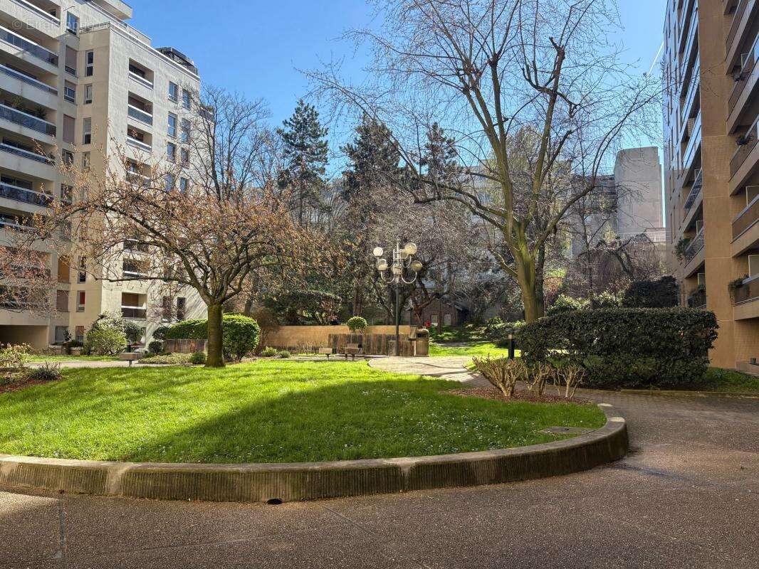 Appartement à PARIS-12E